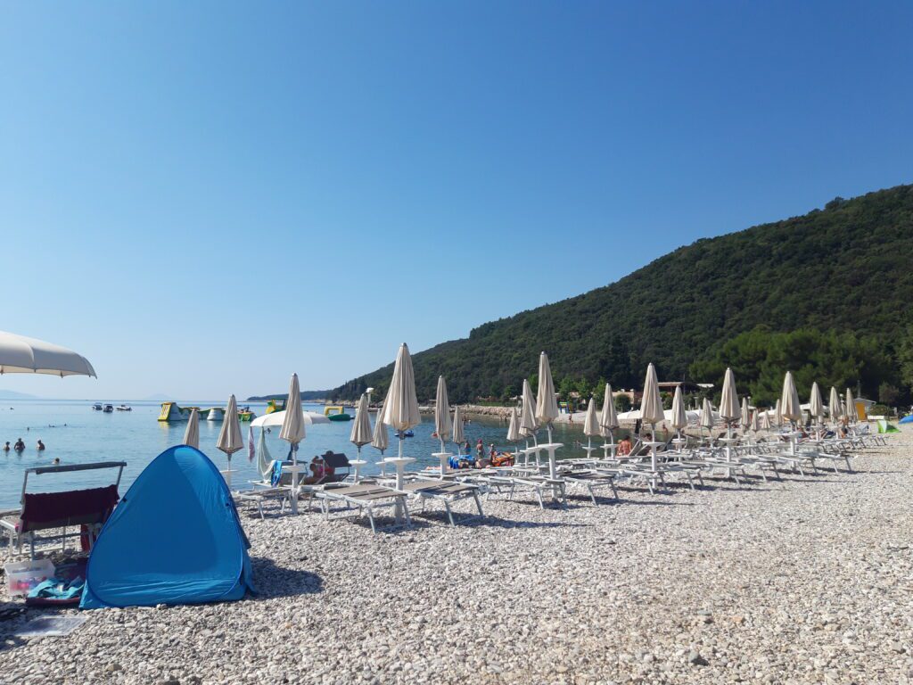 strand rabac kroatien