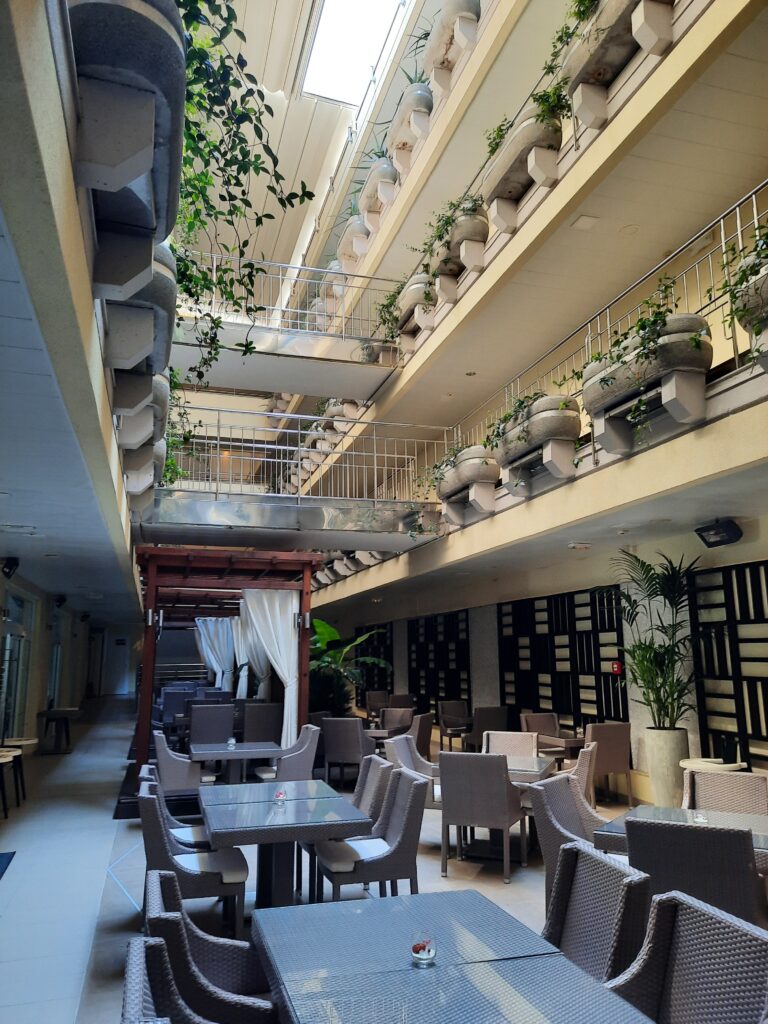 Valamar Atrium Innenhof